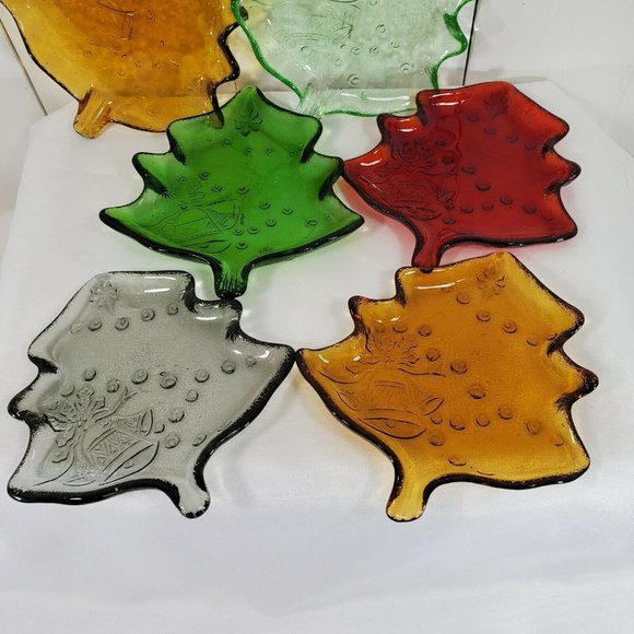 6 pc Studio Silversmiths Glass Christmas Tree Plates 6.75" cheese dessert dish - Picture 3 of 12